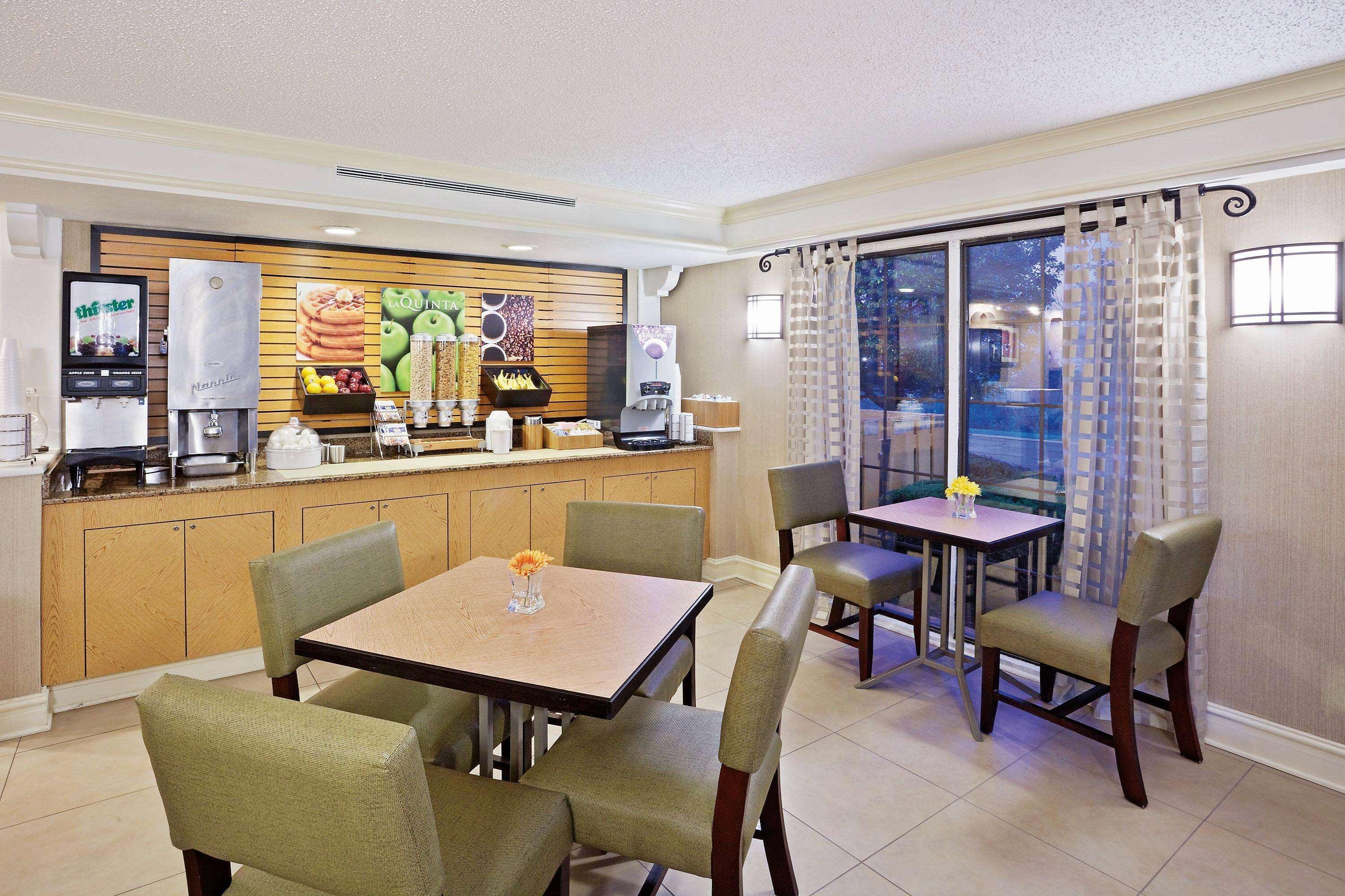 La Quinta Inn By Wyndham Merrillville Buitenkant foto